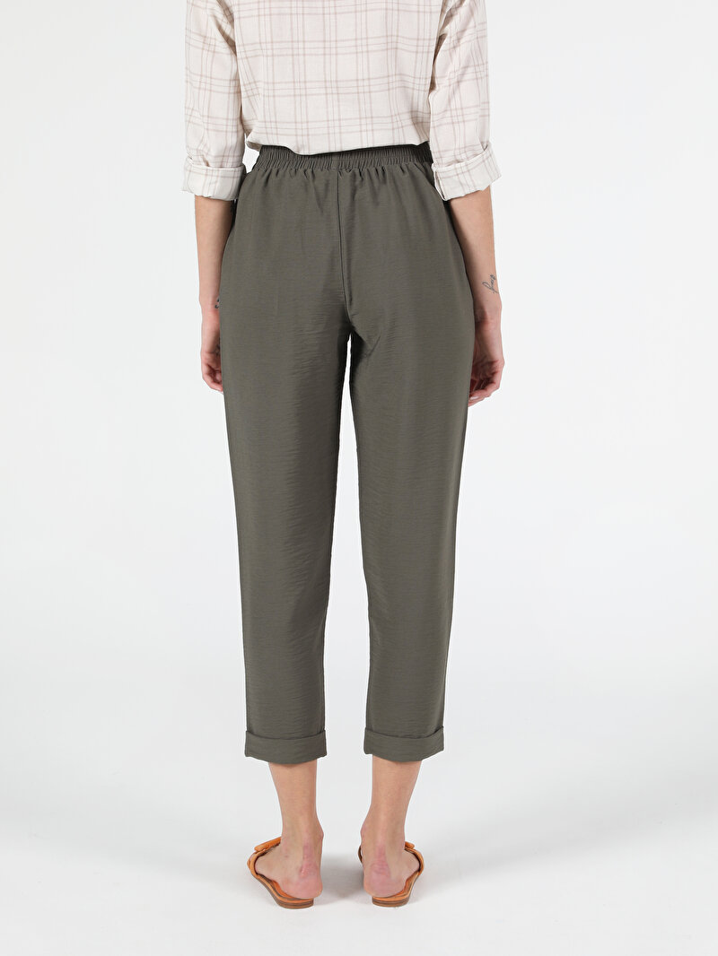 Afișați detalii pentru Pantaloni Regular Fit Khaki De Dama