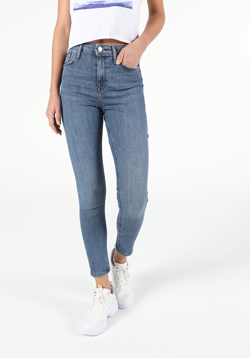 Afișați detalii pentru Pantaloni De Dama Albastru Super Slim Fit 760 Diana Cl1053377