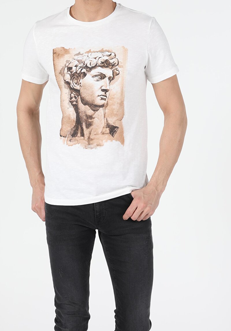 Imagine a Tricou Cu Maneca Scurta De Barbati Alb Regular Fit  Cl1053570