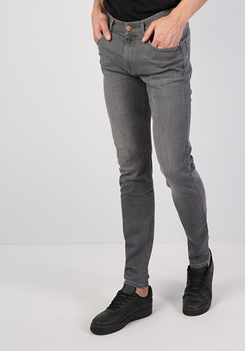 Imagine a Pantaloni De Barbati Gri Skinny Fit 040 Alex Cl1045895