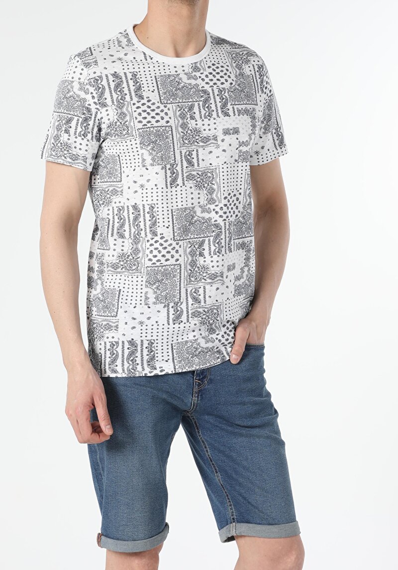 Imagine a Tricou Cu Maneca Scurta De Barbati Alb Regular Fit  Cl1052845