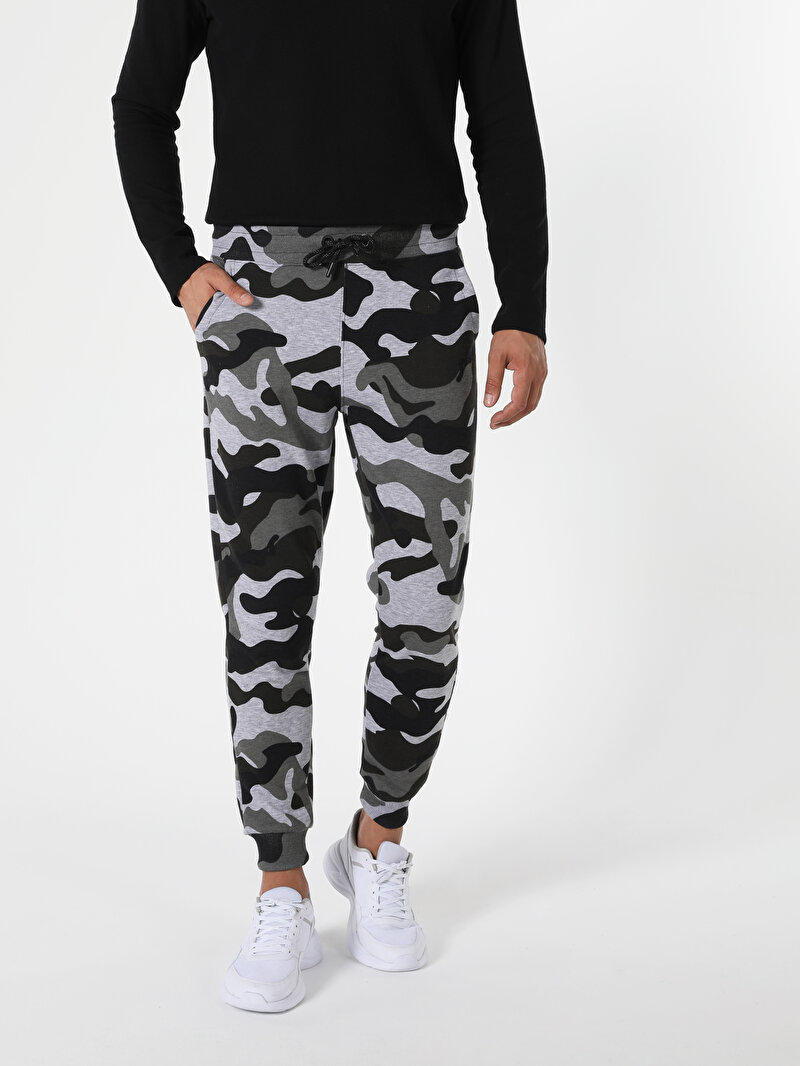 Imagine a Tricou Cu Maneca Scurta De Barbati Alb Regular Fit 