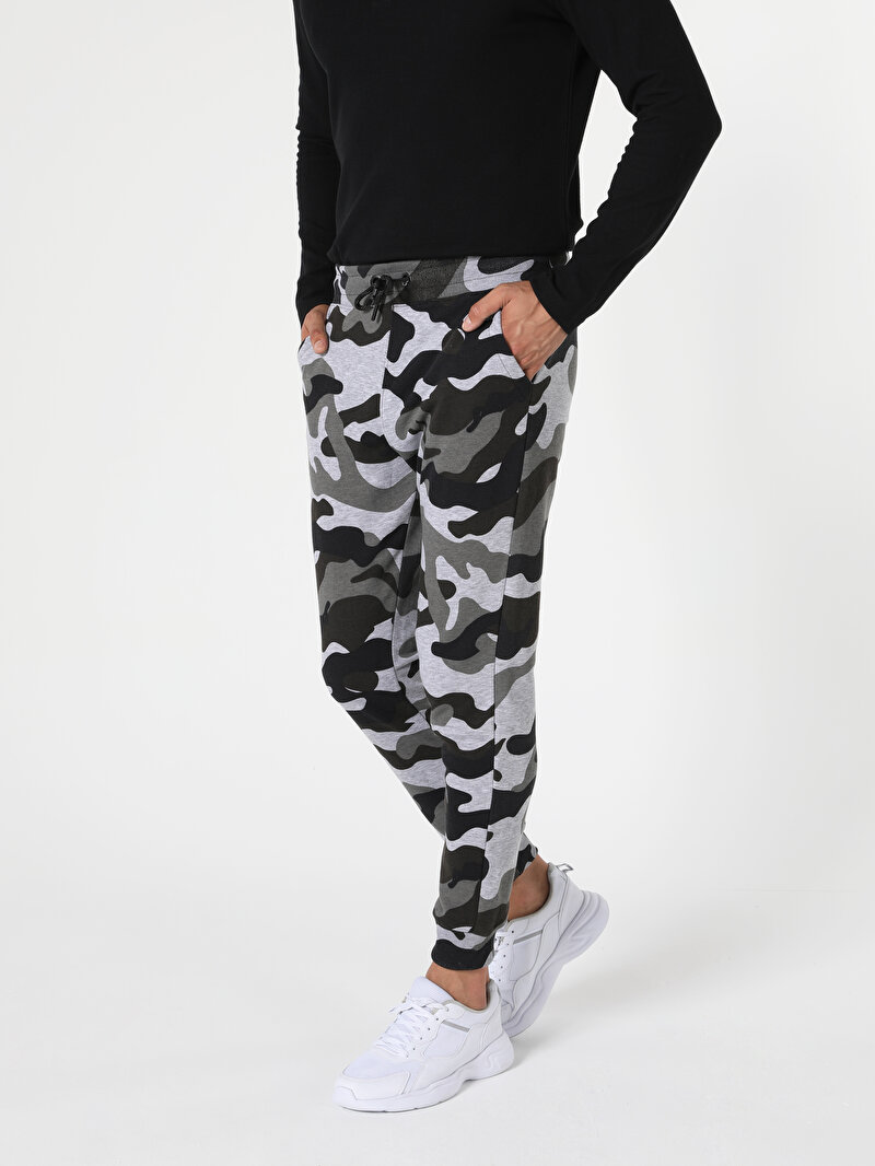 Imagine a Tricou Cu Maneca Scurta De Barbati Alb Regular Fit