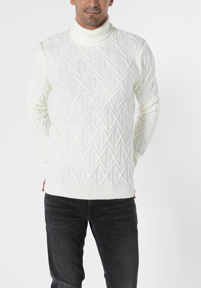 Afișați detalii pentru Pulover De Barbati Alb Slim Fit  Cl1056012