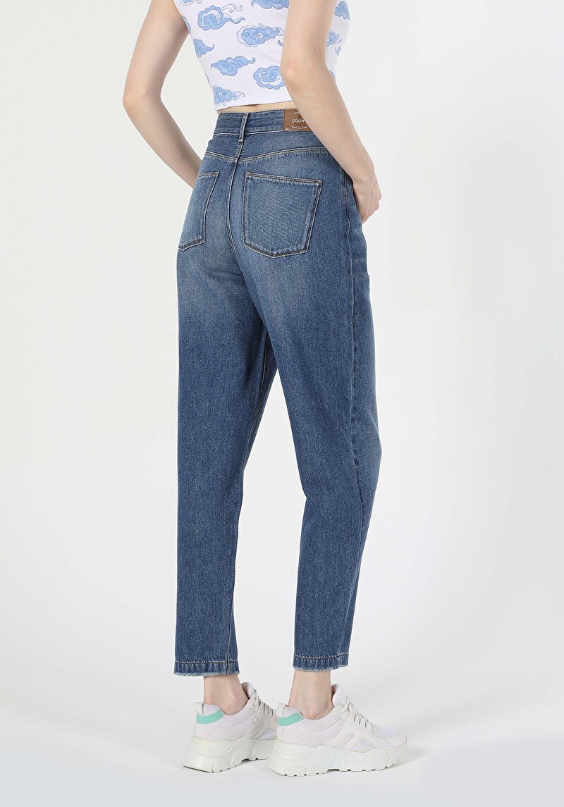 Afișați detalii pentru Slouchy Fit Rising Waist Narrowing Leg Blugi Din Denim Pentru Femei
