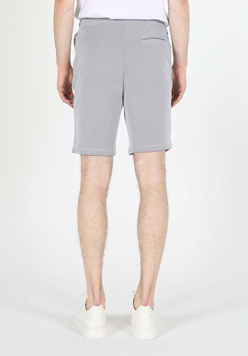 Imagine a Short / Pantaloni Scurti De Barbati Regular Fit Cl1057989