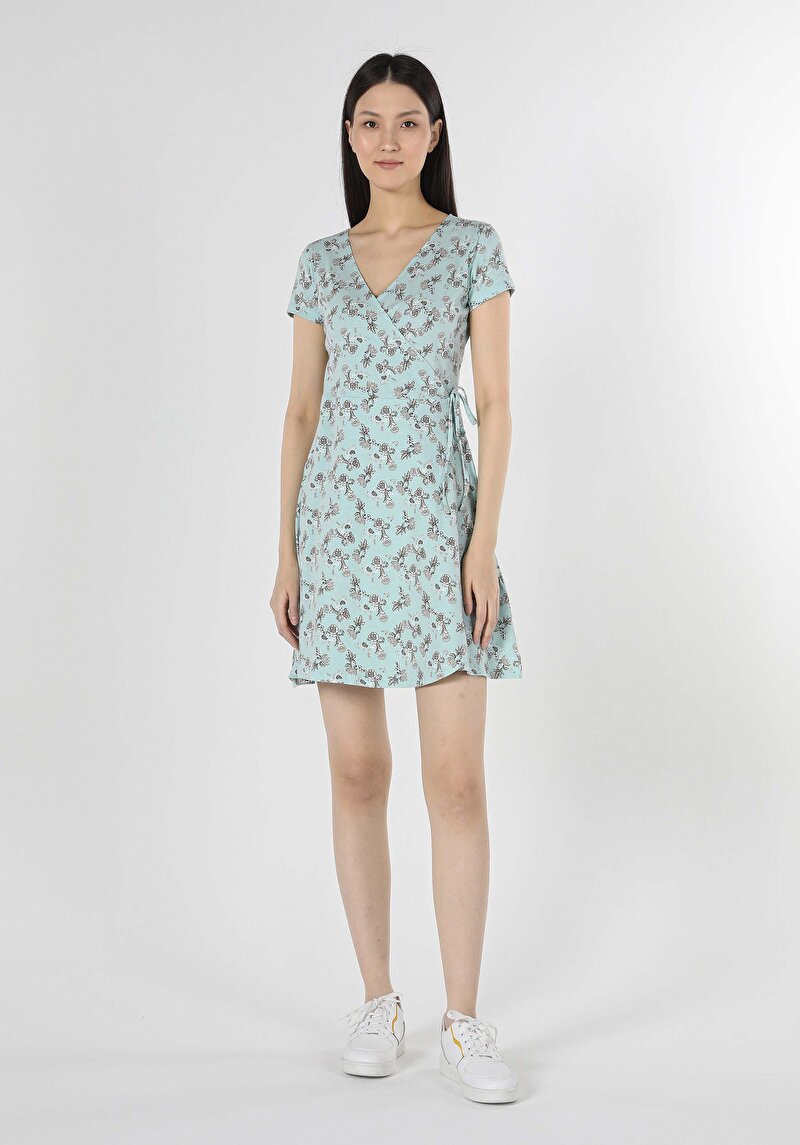 Imagine a Regular Fit Rochie Verde Cu Mânecă Scurtă Pentru Femei