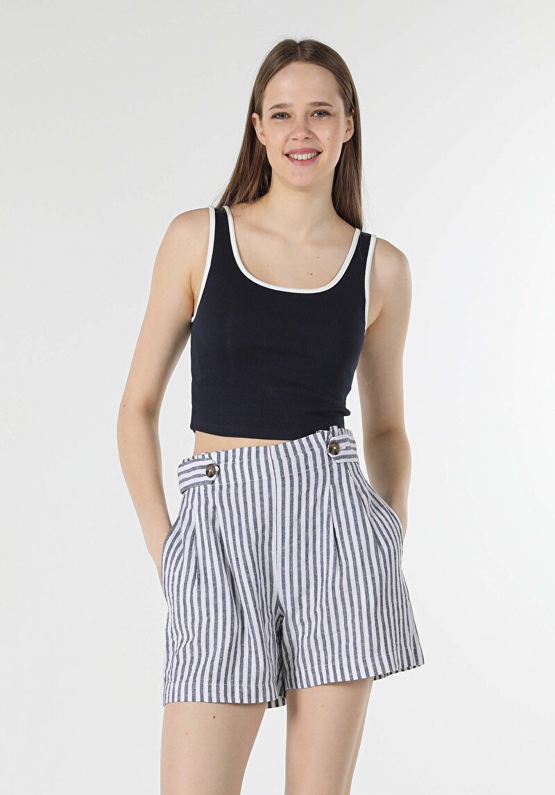 Imagine a Short / Pantaloni Scurti De Dama Albastru Marin Regular Fit  Cl1058777