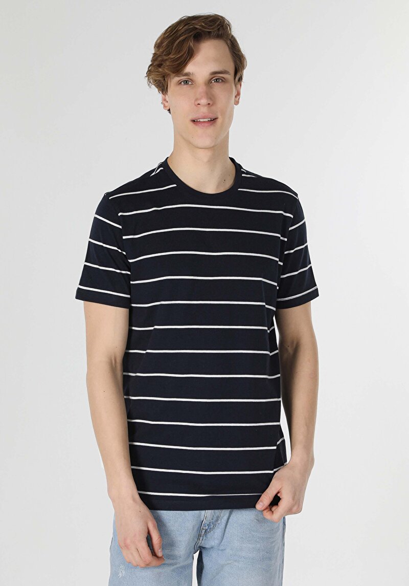 Imagine a Tricou Cu Maneca Scurta De Barbati Albastru Marin Regular Fit  Cl1058682