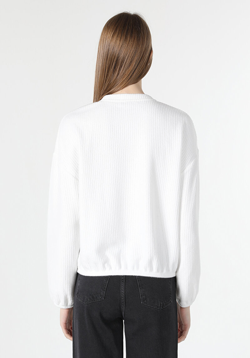 Imagine a Tricou Cu Maneca Lunga De Dama Alb Regular Fit Cl1062864