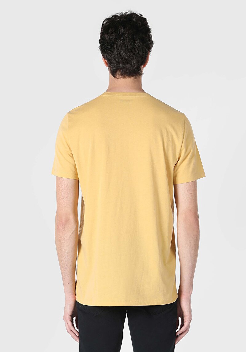 Imagine a Tricou Cu Maneca Scurta De Barbati Galben Regular Fit Cl1062495