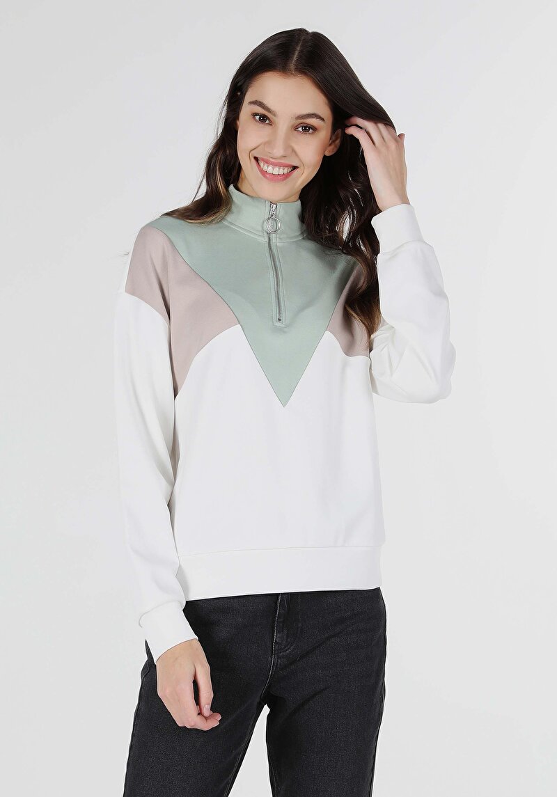Imagine a Hanorac / Bluza De Dama Alb Regular Fit  Cl1062277