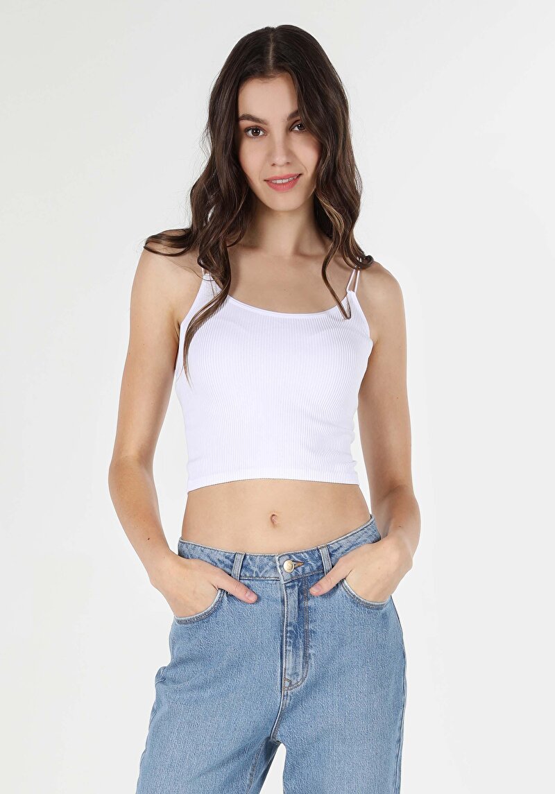 Imagine a Maiou Alb Slim Fit Pentru Femei
