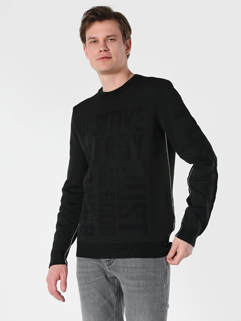 Afișați detalii pentru Pulover Negru Pentru Bărbați Regular Fit Round Neck Jacquard