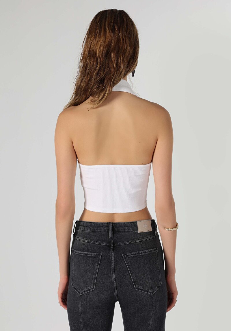 Imagine a Maiou Alb Slim Fit Pentru Femei