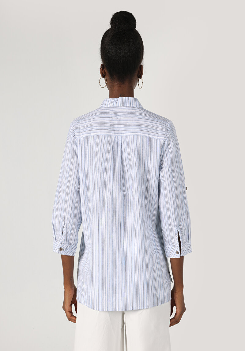 Imagine a Cămașă Regular Fit Neck Cămașă Albastră Roll-Up Pentru Femei