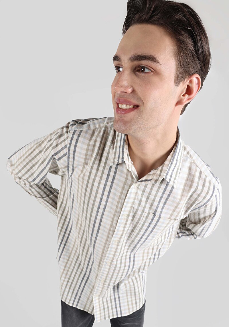 Imagine a Camasa Cu Maneca Lunga De Barbati Kaki Regular Fit Cl1064197