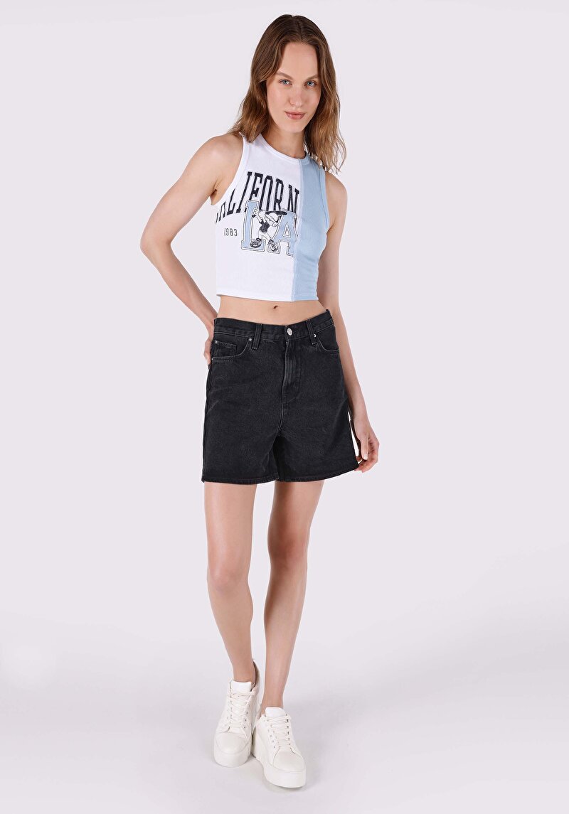 Imagine a Maiou Alb Slim Fit Pentru Femei