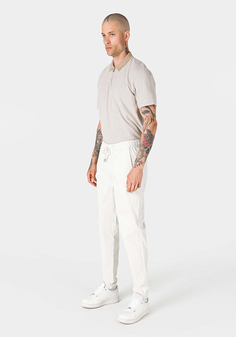 Imagine a Pantaloni De Barbati Alb Comfort Fit Cl1064123