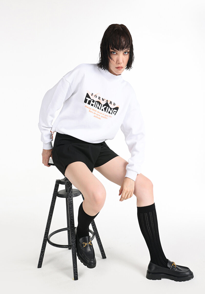 Imagine a Hanorac / Bluza De Dama Alb Comfort Fit Cl1065081