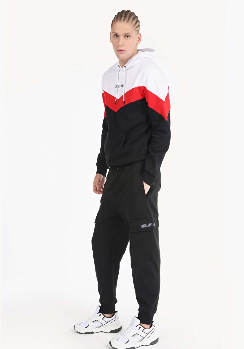 Imagine a Regular Fit Mid Talie Drept Pantaloni De Trening Negri Pentru Bărbați