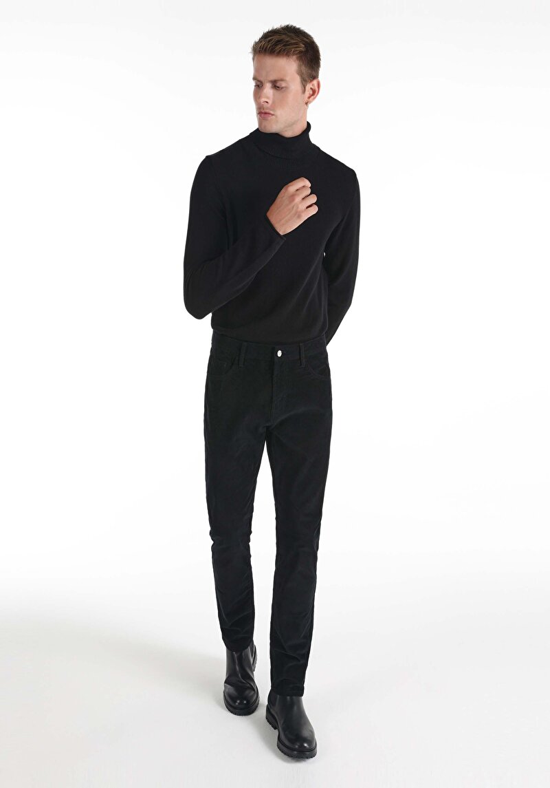 Imagine a Pantaloni Antracit Pentru Bărbați Cu Talie Medie Și Picior Drept