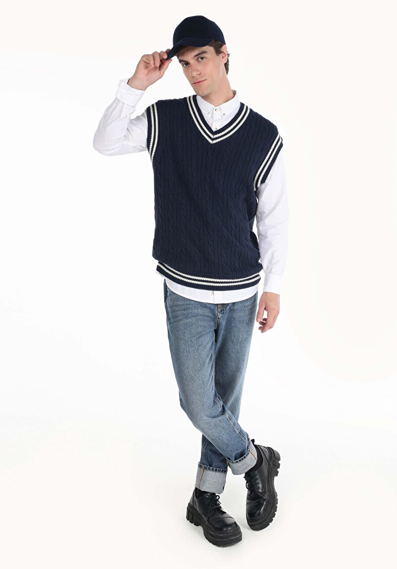 Imagine a Pulover De Barbati Albastru Marin Regular Fit Cl1064835