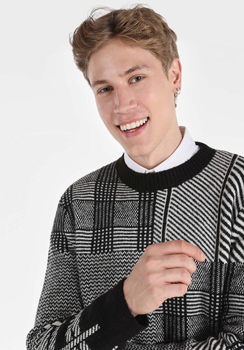 Afișați detalii pentru Pulover De Barbati Negru   Cl1065744