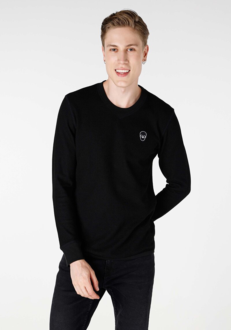 Imagine a Tricou Cu Maneca Lunga De Barbati Negru Regular Fit  Cl1065597