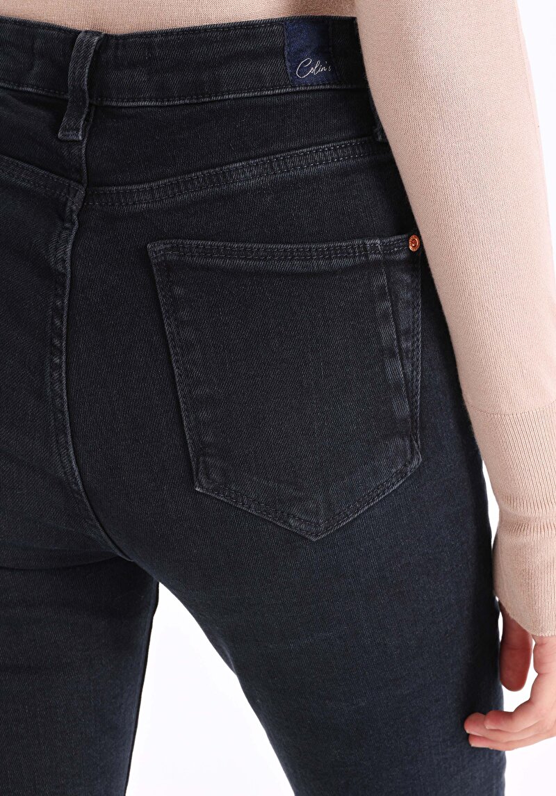 Afișați detalii pentru Slim Fit Talie Medie Picior Drept Blugi Indigo Închis Pentru Femei