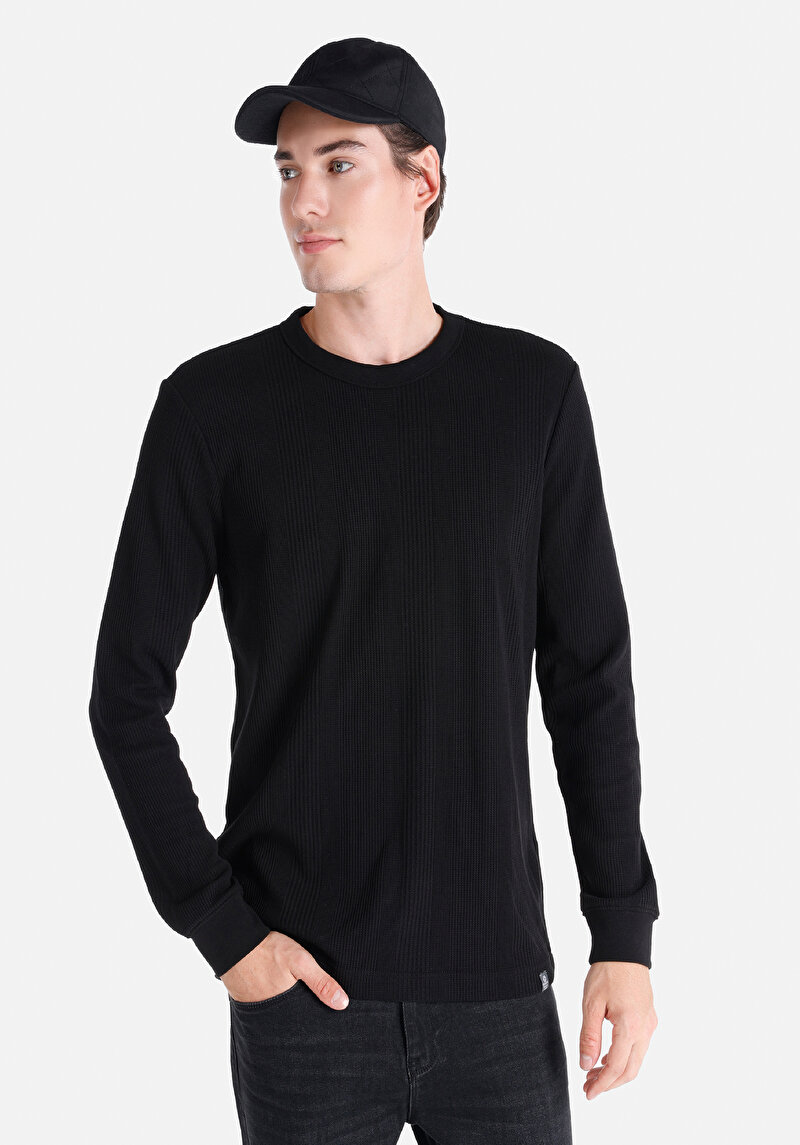 Imagine a Tricou Cu Maneca Lunga De Barbati Negru Regular Fit  Cl1061771