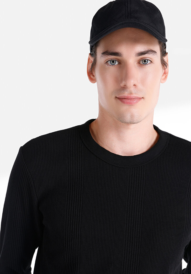 Afișați detalii pentru Tricou Cu Maneca Lunga De Barbati Negru Regular Fit  Cl1061771