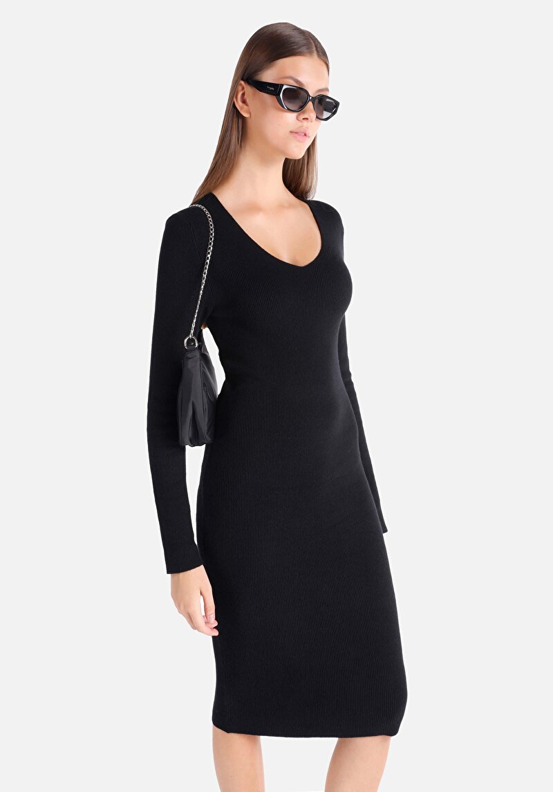 Imagine a Rochie Neagră Neagră Cu Mânecă Scurtă Pentru Femei Slim Fit