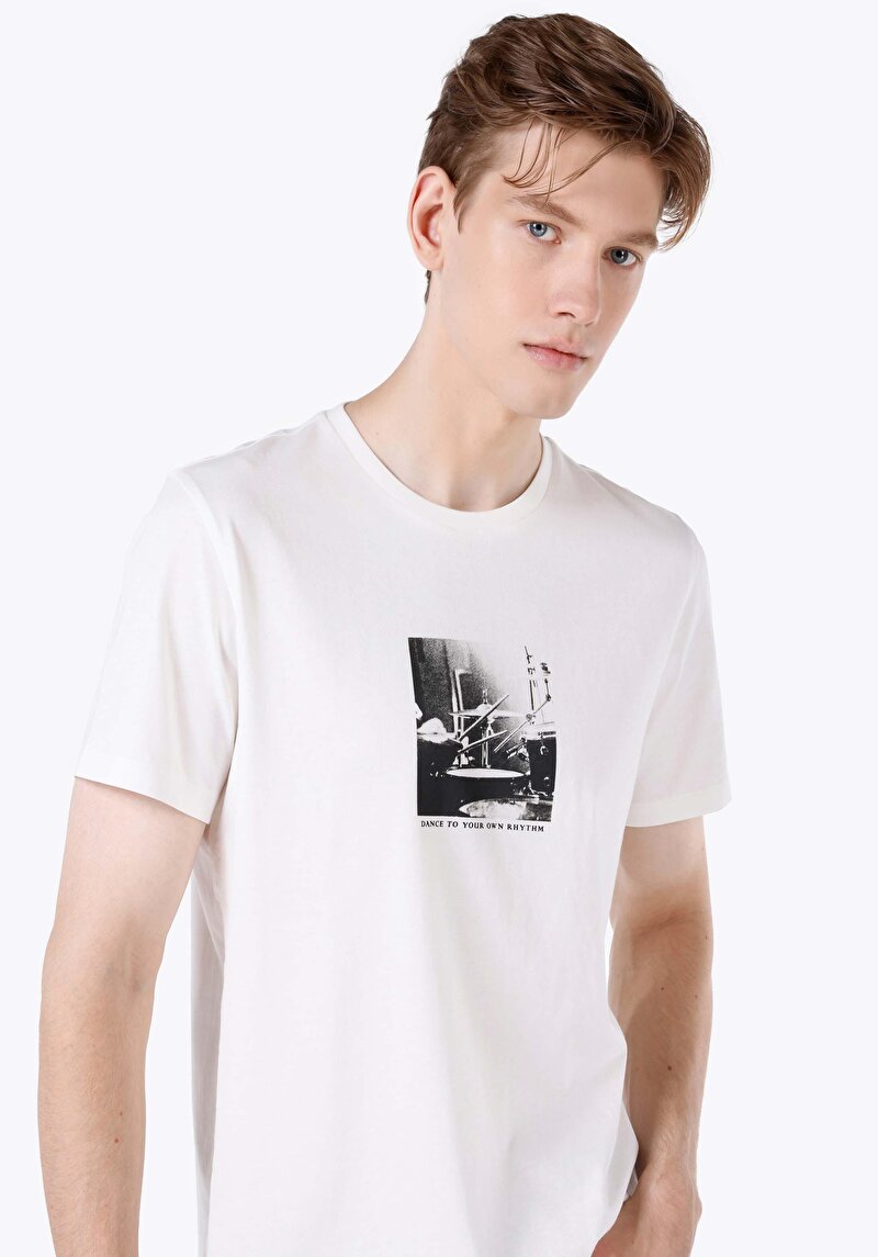 Afișați detalii pentru Regular Fit Round Neck Drept Bărbați Alb Mânecă Scurtă Tricou