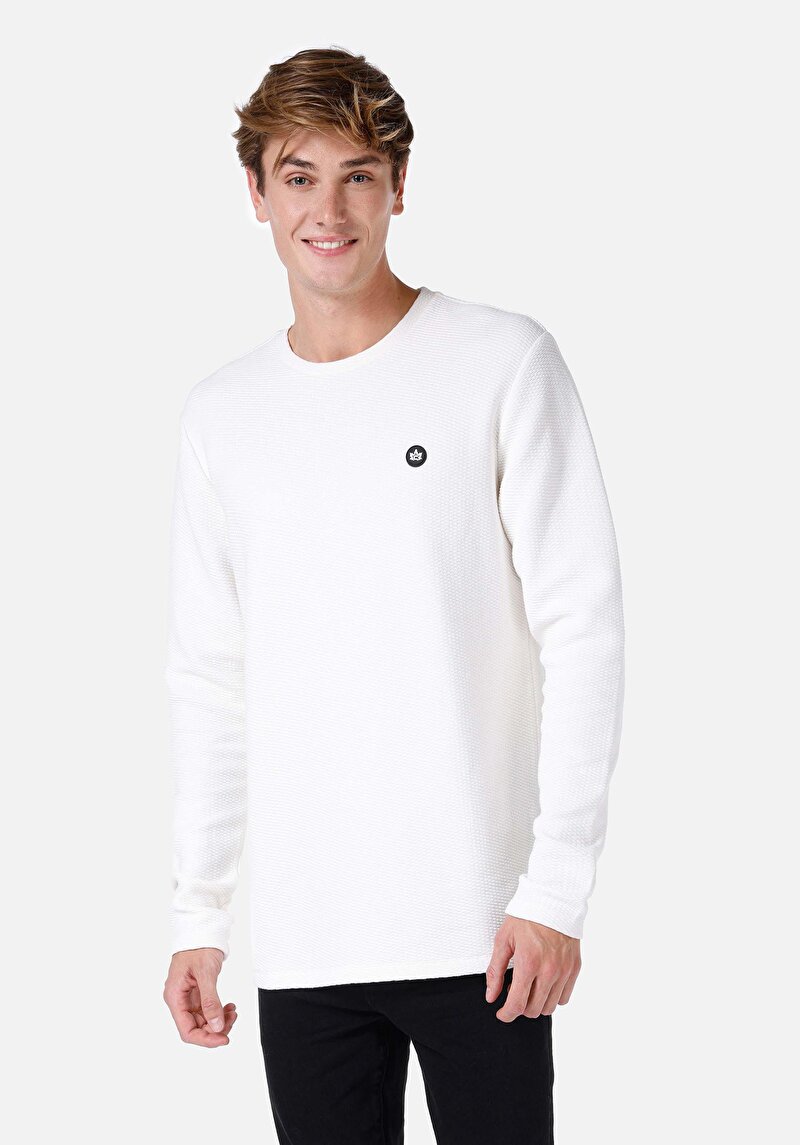 Imagine a Tricou Cu Maneca Lunga De Barbati Alb Regular Fit  Cl1066758