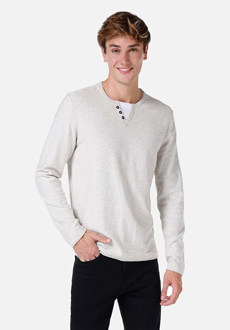 Imagine a Pulover Gri Pentru Bărbați Cu Gât Rotund Regular Fit