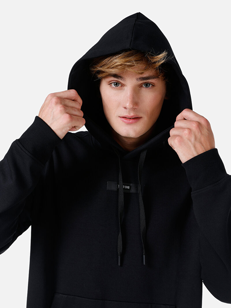 Afișați detalii pentru Hanorac Negru Pentru Bărbați Regular Fit