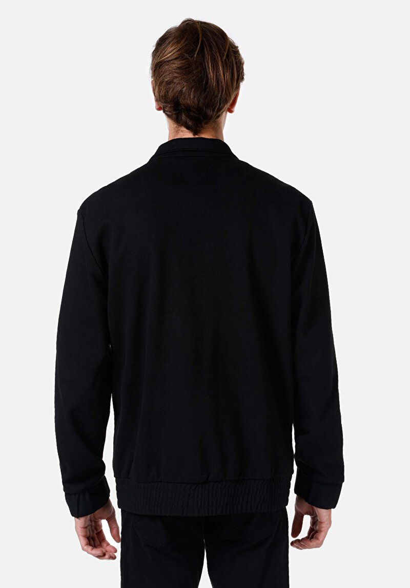 Imagine a Palton Negru Pentru Bărbați Slim Fit