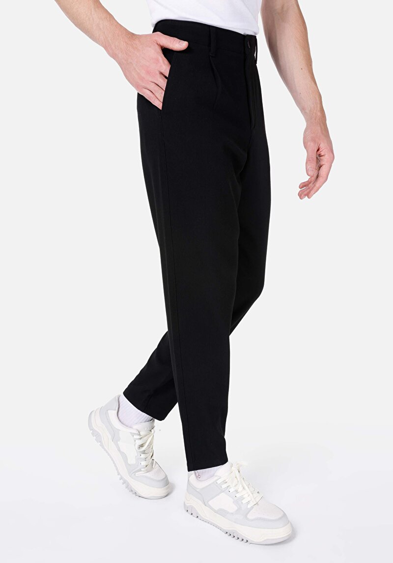 Imagine a Pantaloni De Barbati Negru Carrot Fit Cl1068260