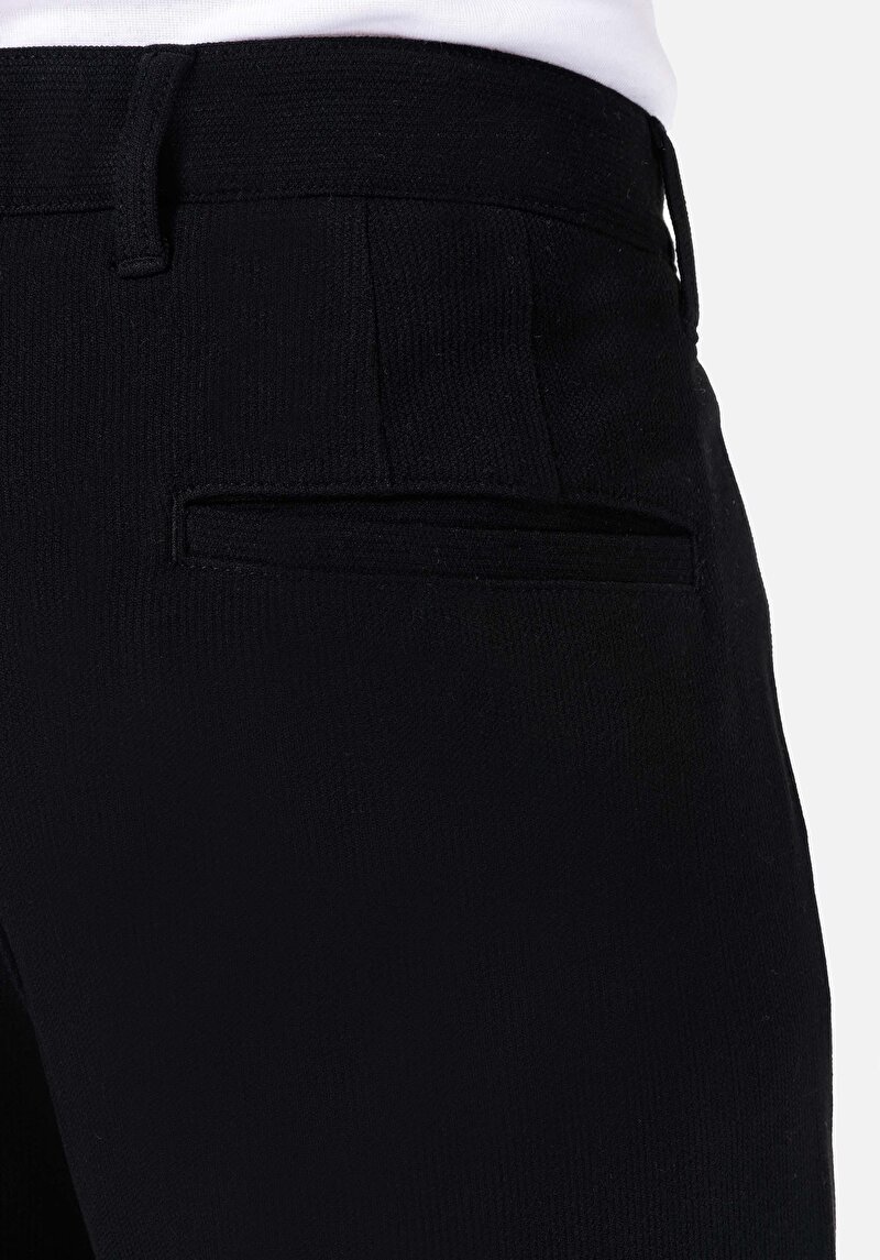 Afișați detalii pentru Pantaloni De Barbati Negru Carrot Fit  Cl1068260