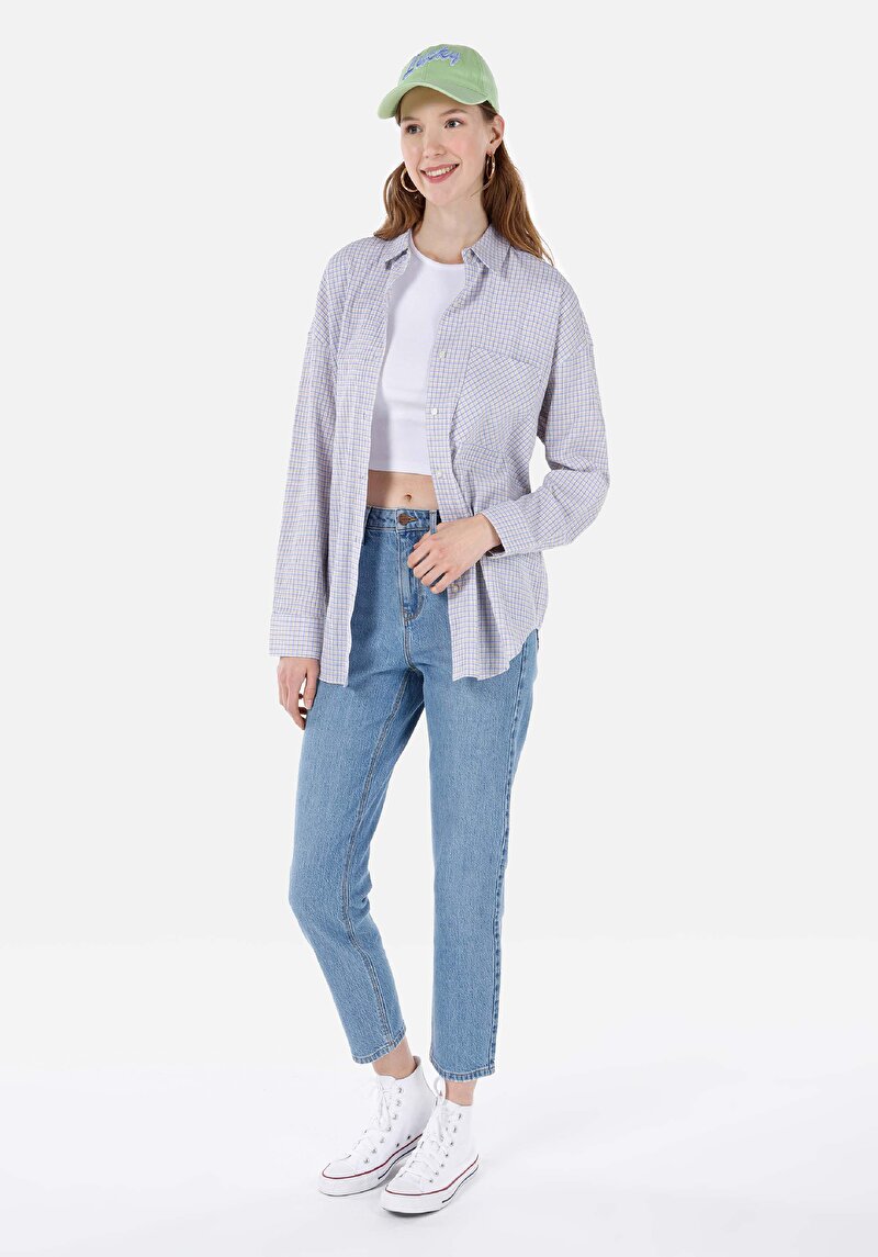 Imagine a Cămașă Cu Croială Relaxată Cămașă În Carouri Cămașă Albastră Cu Mânecă Lungă Pentru Femei