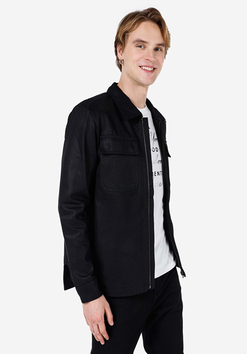 Imagine a Jachetă Neagră Pentru Bărbați Cu Fermoar