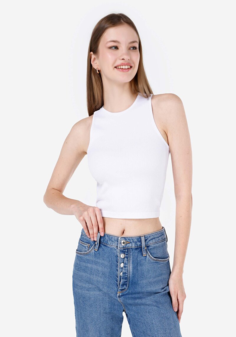 Imagine a Maiou Alb Slim Fit Pentru Femei