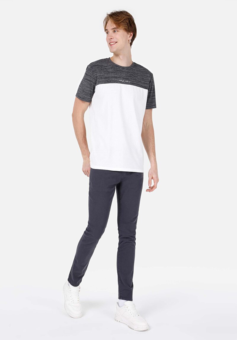 Imagine a Tricou Cu Maneca Scurta De Barbati Negru Regular Fit Cl1067722