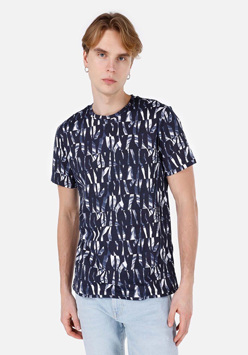 Imagine a Tricou Cu Maneca Scurta De Barbati Albastru Marin Regular Fit Cl1068417