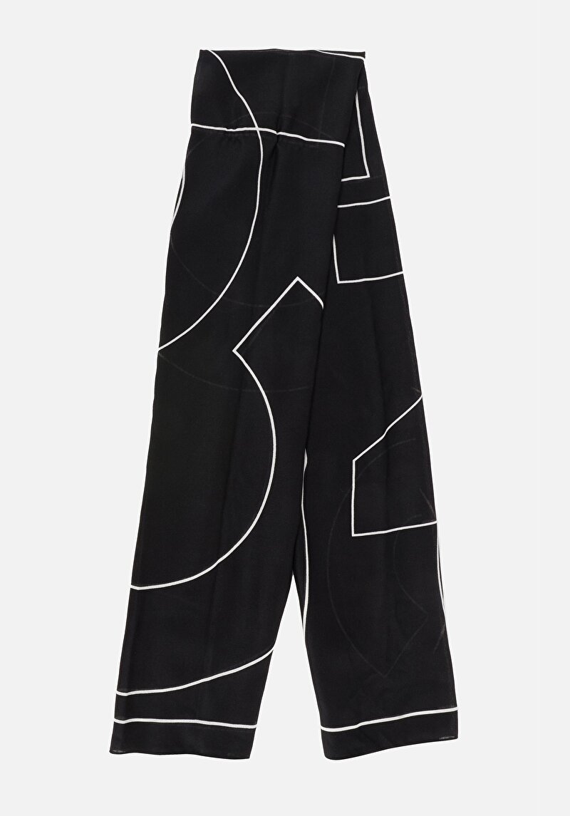 Imagine a Eșarfă Neagră Pentru Femei