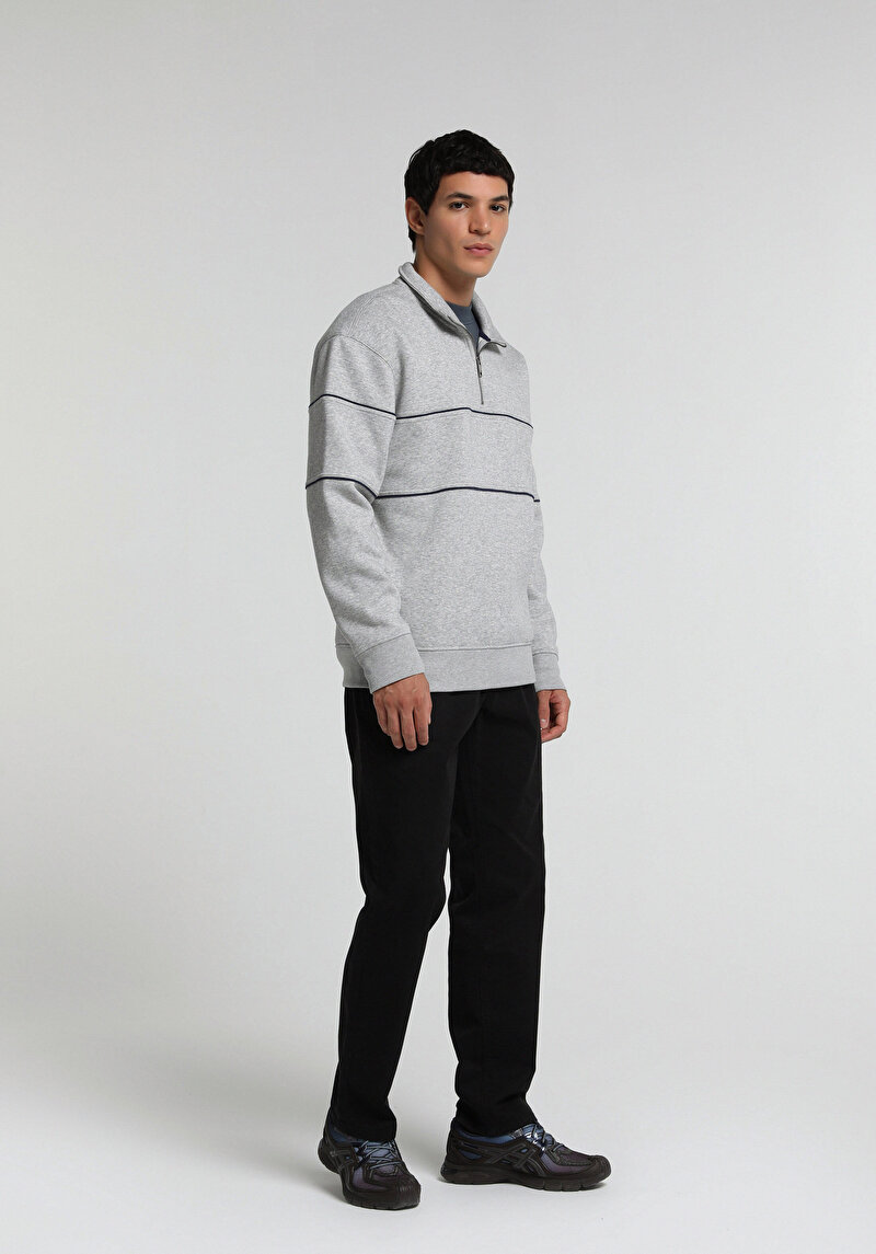 Imagine a Pantaloni De Barbati Negru Regular Fit Cl1049750