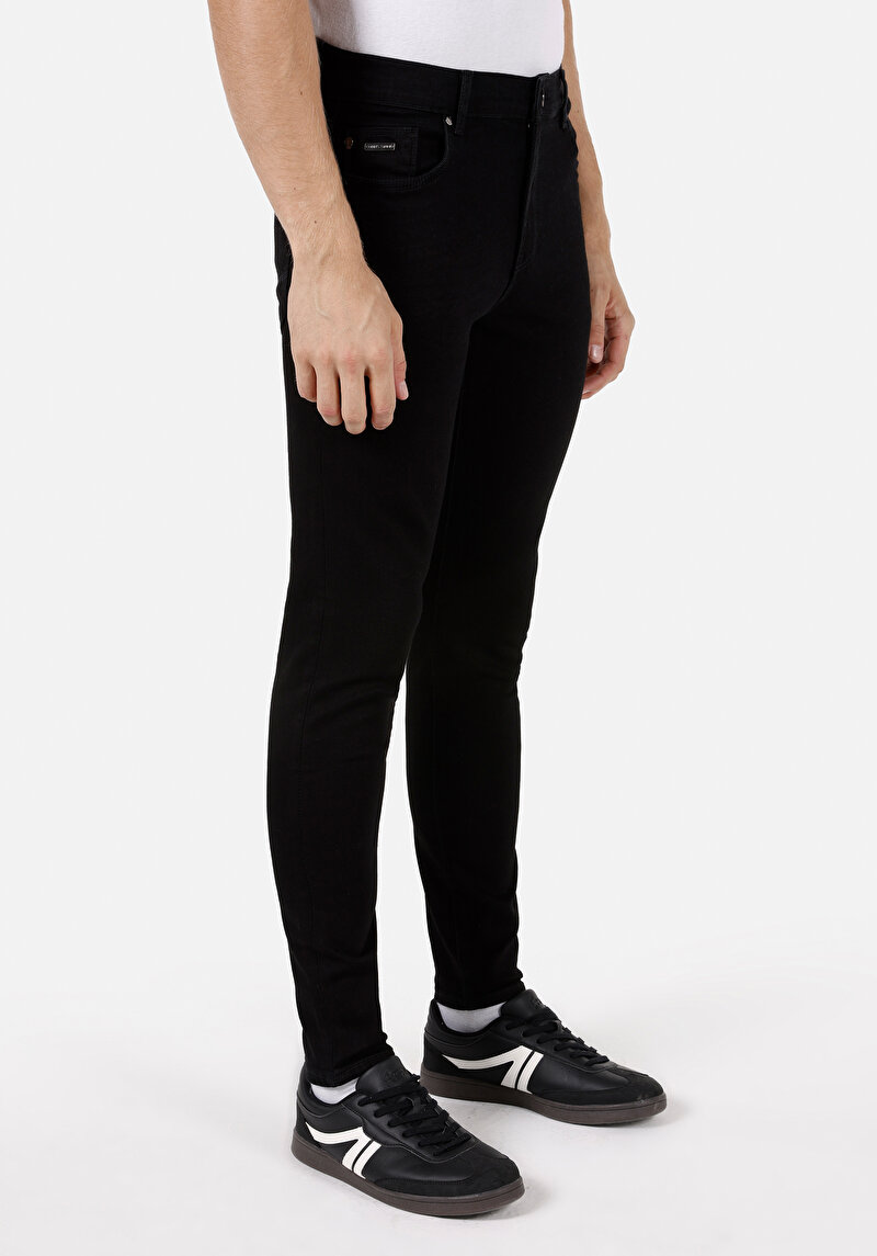 Imagine a Blugi Skinny Fit Indigo Închis Pentru Bărbați