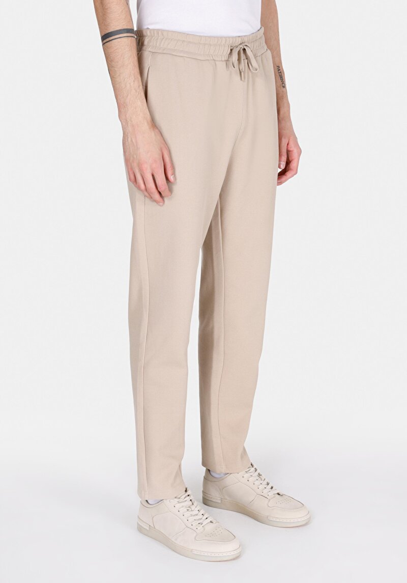 Afișați detalii pentru Pantaloni De Trening De Barbati Bej Slim Fit  Cl1073661