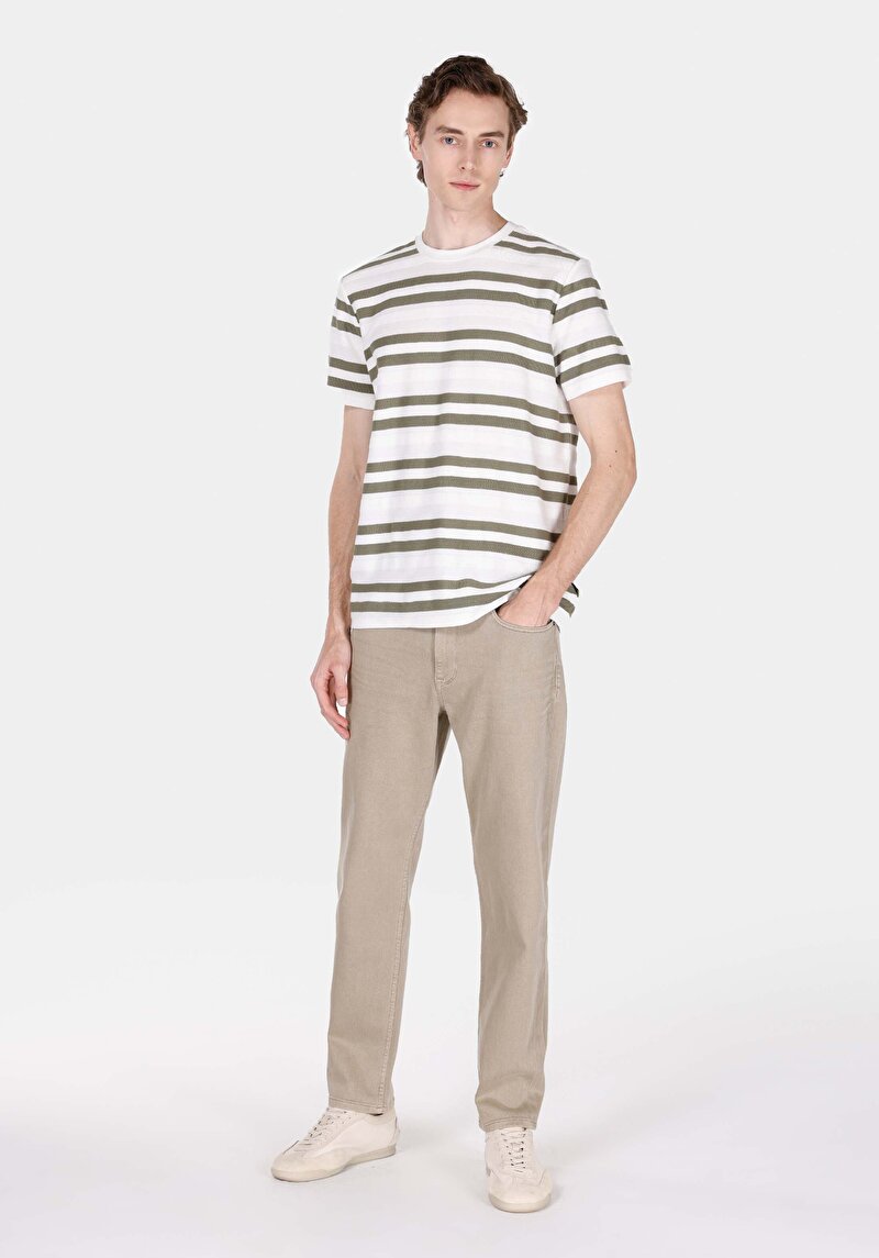 Imagine a Tricou Cu Maneca Scurta De Barbati Alb Regular Fit Cl1068823